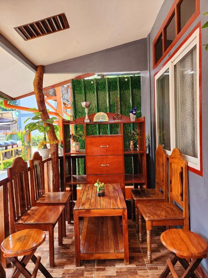 Uno Dus Tourist Inn Itaytay Екстер'єр фото
